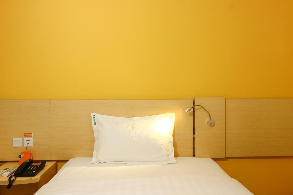 7Days Inn Guangzhou New Tianhe Park Exterior foto