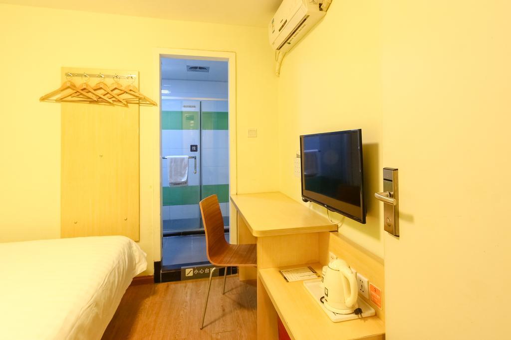 7Days Inn Guangzhou New Tianhe Park Exterior foto
